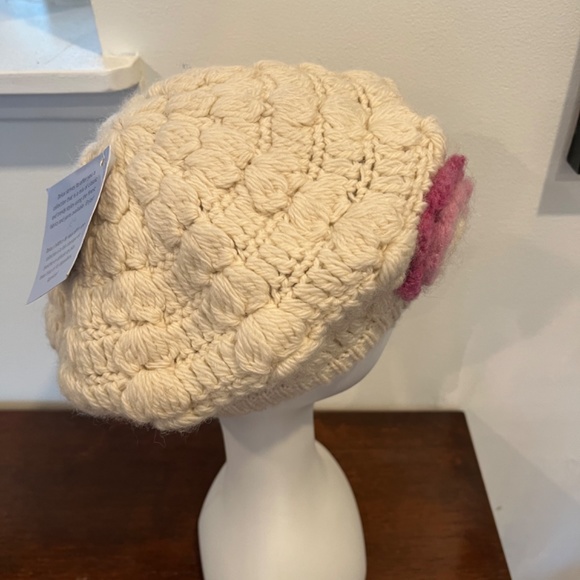 DeLux 100% wool beret - Picture 5 of 8